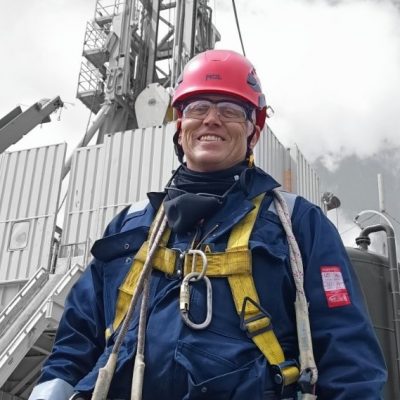 Peter-Mulholland-with-rig-close-up